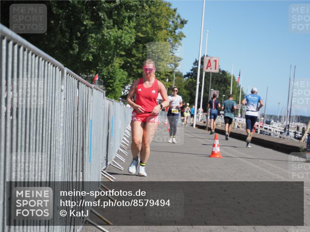 17.08.2025 - KN Förde Triathlon 2025 KatJ http://msf.ph/oto/8579494 17.08.2025 12:16:05 Laufen 353, 606, 610, 641 meine-sportfotos.de
