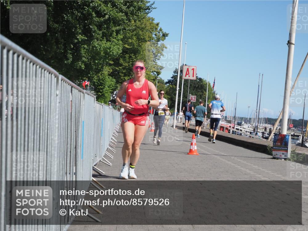 17.08.2025 - KN Förde Triathlon 2025 KatJ http://msf.ph/oto/8579526 17.08.2025 12:16:06 Laufen 353, 606, 610, 641 meine-sportfotos.de