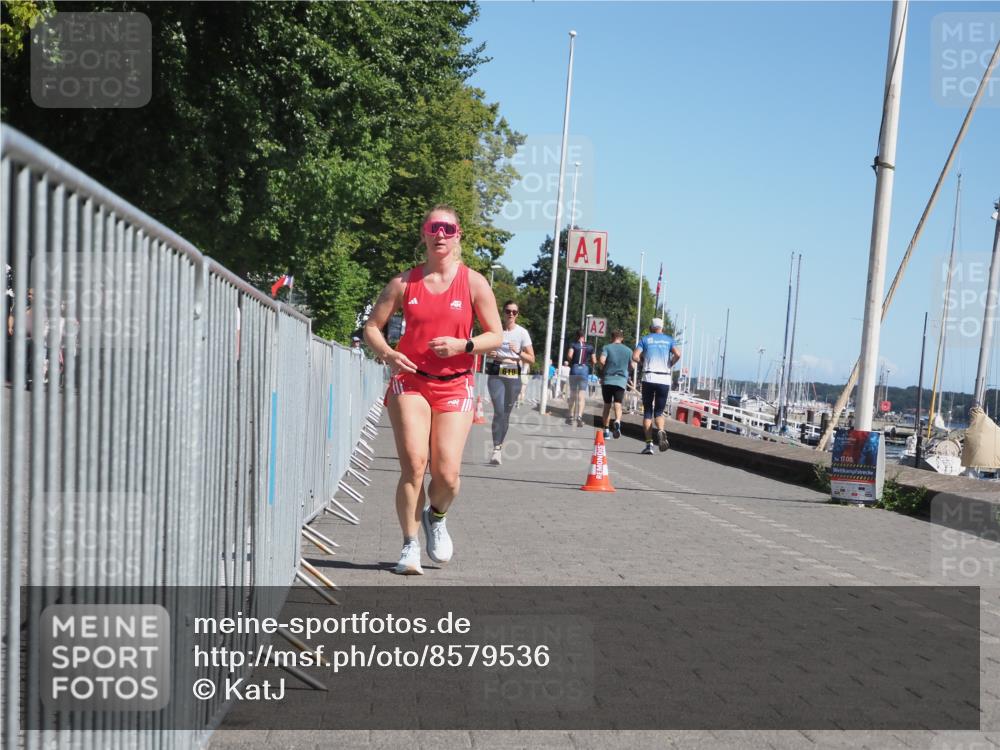 17.08.2025 - KN Förde Triathlon 2025 KatJ http://msf.ph/oto/8579536 17.08.2025 12:16:06 Laufen 353, 606, 610, 641 meine-sportfotos.de