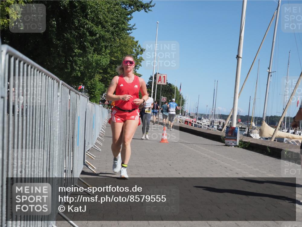 17.08.2025 - KN Förde Triathlon 2025 KatJ http://msf.ph/oto/8579555 17.08.2025 12:16:07 Laufen 353, 606, 610 meine-sportfotos.de