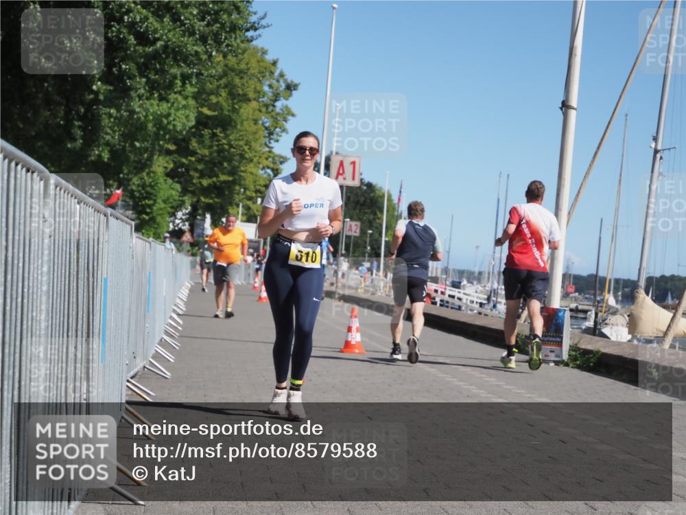 17.08.2025 - KN Förde Triathlon 2025 KatJ http://msf.ph/oto/8579588 17.08.2025 12:16:11 Laufen 606, 610 meine-sportfotos.de