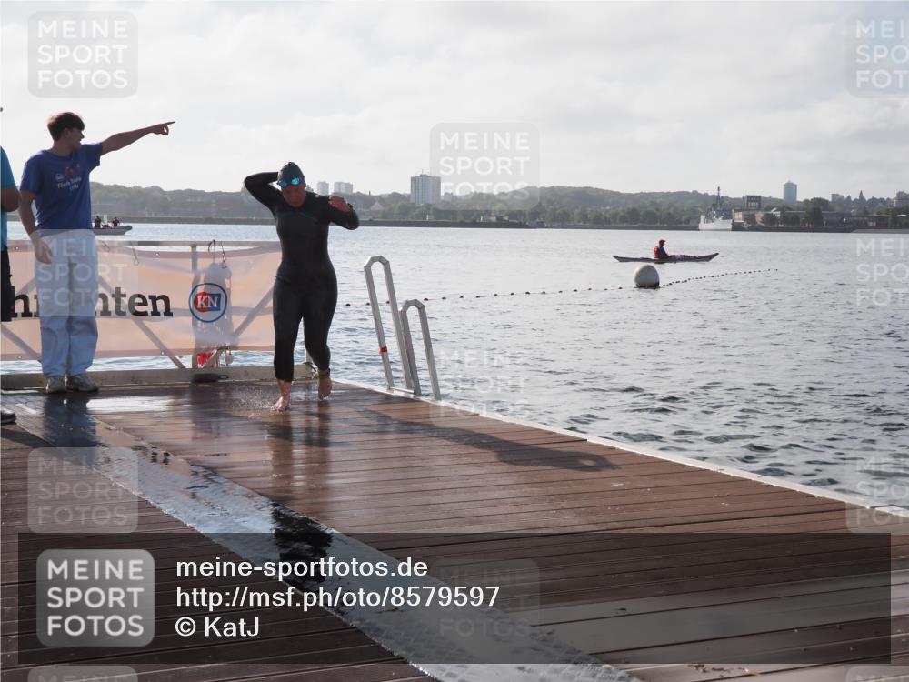 17.08.2025 - KN Förde Triathlon 2025 KatJ http://msf.ph/oto/8579597 17.08.2025 09:20:59 Schwimmen 200, 205, 216, 223, 197, 200, 205, 216, 223 meine-sportfotos.de