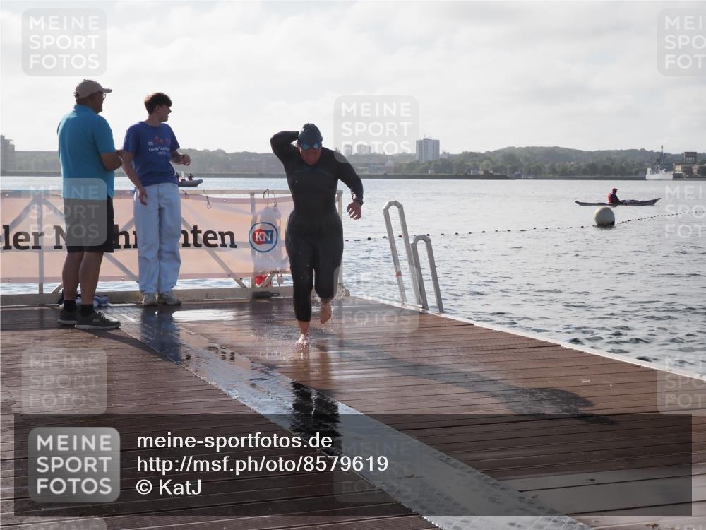 17.08.2025 - KN Förde Triathlon 2025 KatJ http://msf.ph/oto/8579619 17.08.2025 09:21:00 Schwimmen 200, 205, 216, 223, 197, 200, 205, 216, 223 meine-sportfotos.de
