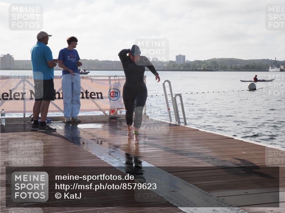 17.08.2025 - KN Förde Triathlon 2025 KatJ http://msf.ph/oto/8579623 17.08.2025 09:21:00 Schwimmen 200, 205, 216, 223, 197, 200, 205, 216, 223 meine-sportfotos.de