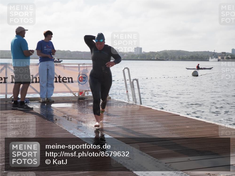 17.08.2025 - KN Förde Triathlon 2025 KatJ http://msf.ph/oto/8579632 17.08.2025 09:21:00 Schwimmen 200, 205, 216, 223, 197, 200, 205, 216, 223 meine-sportfotos.de