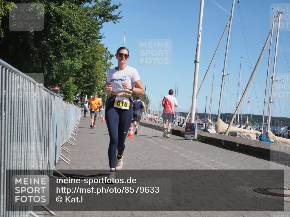 17.08.2025 - KN Förde Triathlon 2025 KatJ http://msf.ph/oto/8579633 17.08.2025 12:16:12 Laufen 606, 610 meine-sportfotos.de