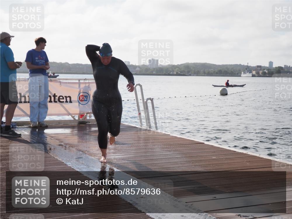 17.08.2025 - KN Förde Triathlon 2025 KatJ http://msf.ph/oto/8579636 17.08.2025 09:21:00 Schwimmen 200, 205, 216, 223, 197, 200, 205, 216, 223 meine-sportfotos.de