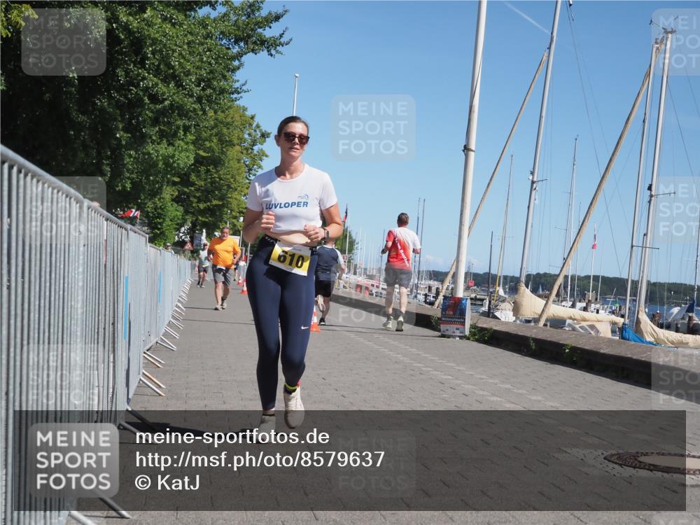 17.08.2025 - KN Förde Triathlon 2025 KatJ http://msf.ph/oto/8579637 17.08.2025 12:16:12 Laufen 606, 610 meine-sportfotos.de