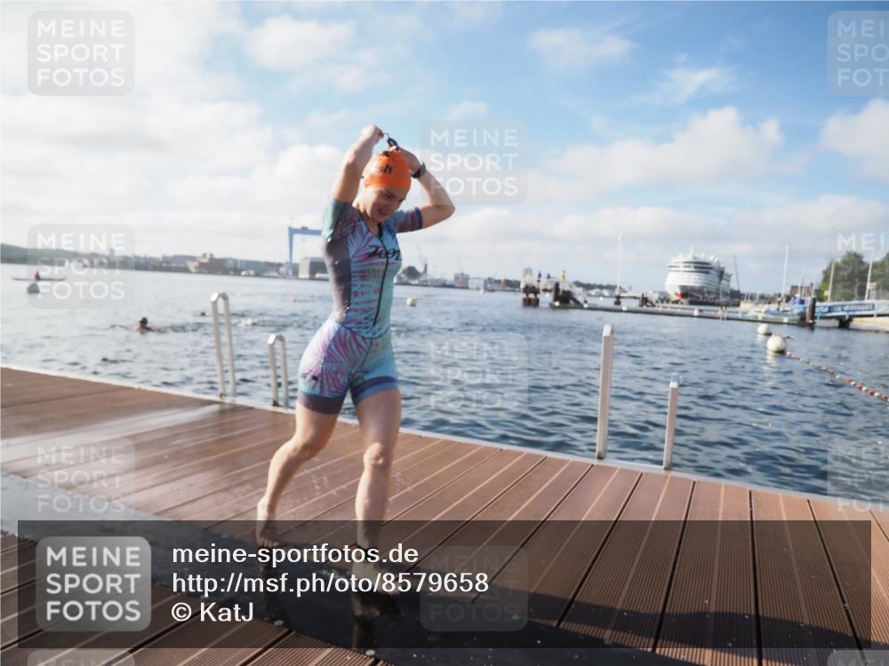 17.08.2025 - KN Förde Triathlon 2025 KatJ http://msf.ph/oto/8579658 17.08.2025 09:21:02 Schwimmen 200, 205, 216, 223, 197, 200, 205, 216, 223 meine-sportfotos.de