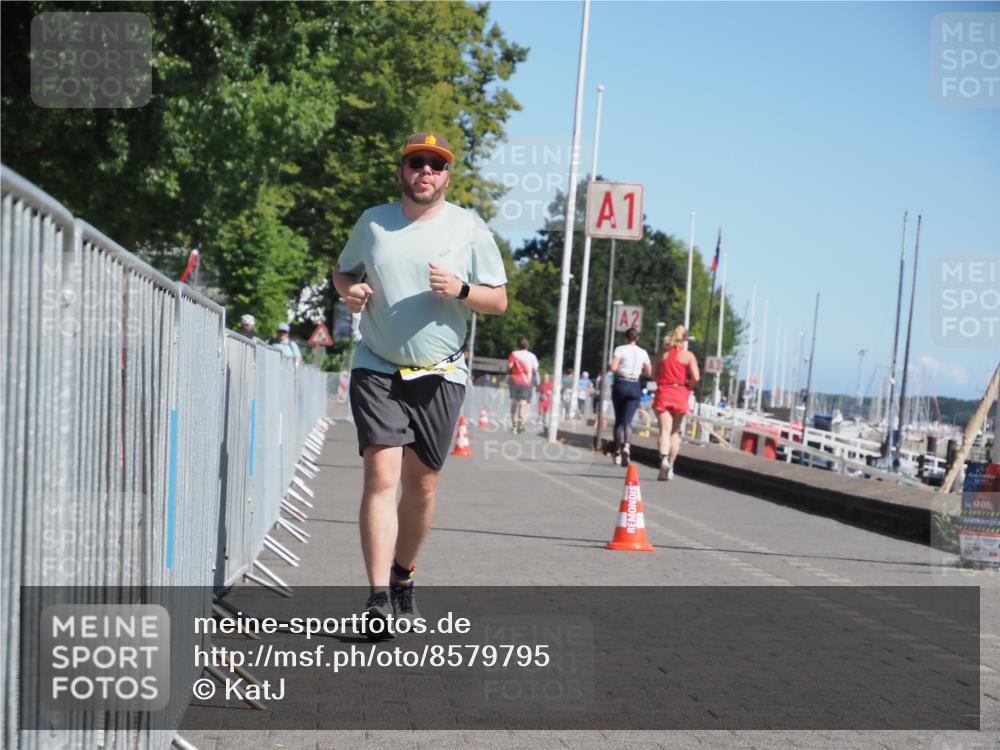 17.08.2025 - KN Förde Triathlon 2025 KatJ http://msf.ph/oto/8579795 17.08.2025 12:16:30 Laufen 613 meine-sportfotos.de