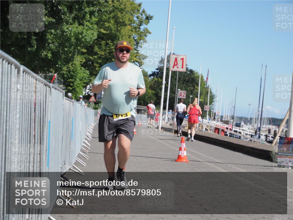 17.08.2025 - KN Förde Triathlon 2025 KatJ http://msf.ph/oto/8579805 17.08.2025 12:16:30 Laufen 613 meine-sportfotos.de
