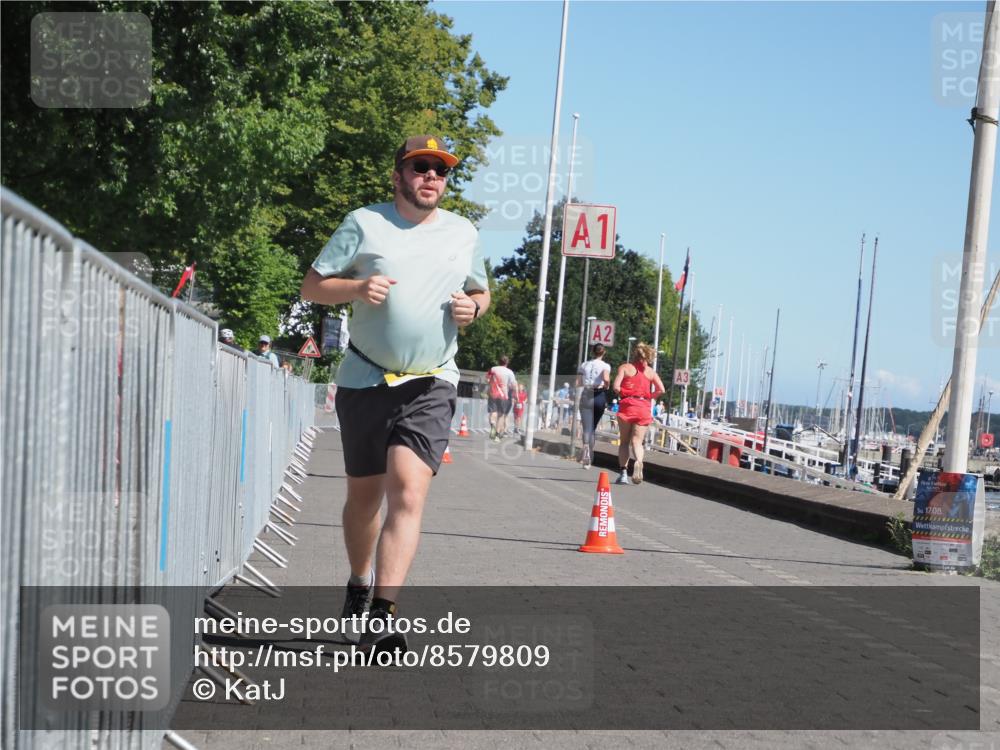 17.08.2025 - KN Förde Triathlon 2025 KatJ http://msf.ph/oto/8579809 17.08.2025 12:16:30 Laufen 613 meine-sportfotos.de