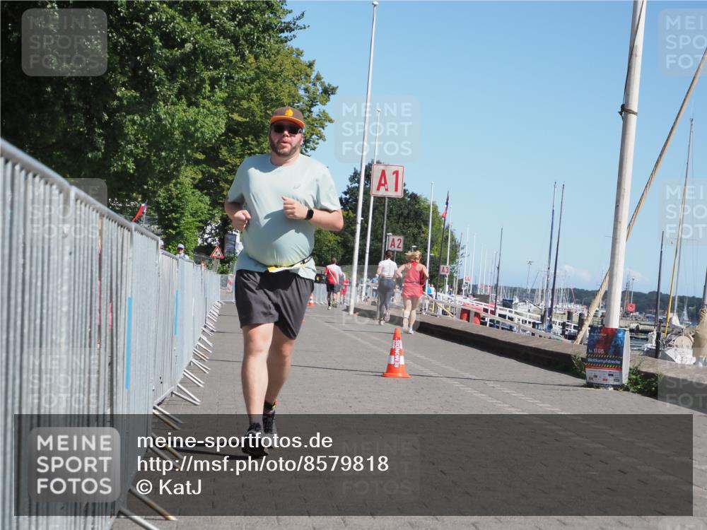 17.08.2025 - KN Förde Triathlon 2025 KatJ http://msf.ph/oto/8579818 17.08.2025 12:16:30 Laufen 613 meine-sportfotos.de