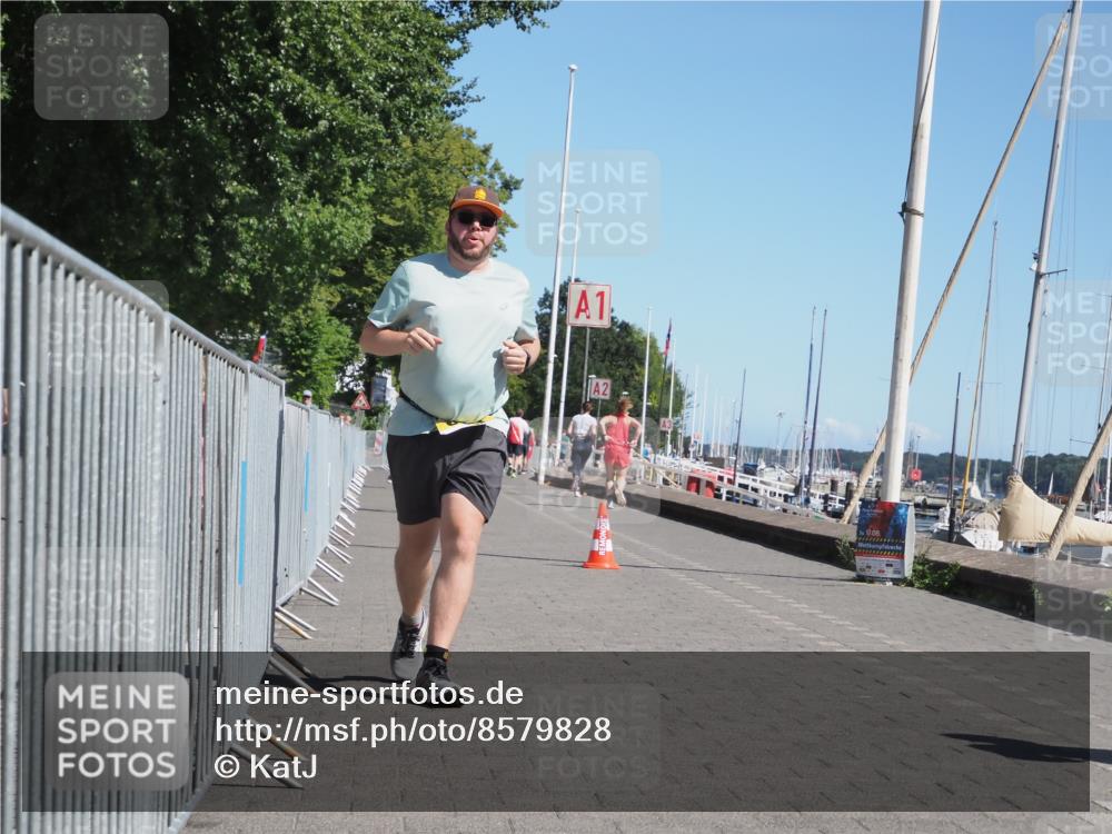 17.08.2025 - KN Förde Triathlon 2025 KatJ http://msf.ph/oto/8579828 17.08.2025 12:16:31 Laufen 356, 613 meine-sportfotos.de