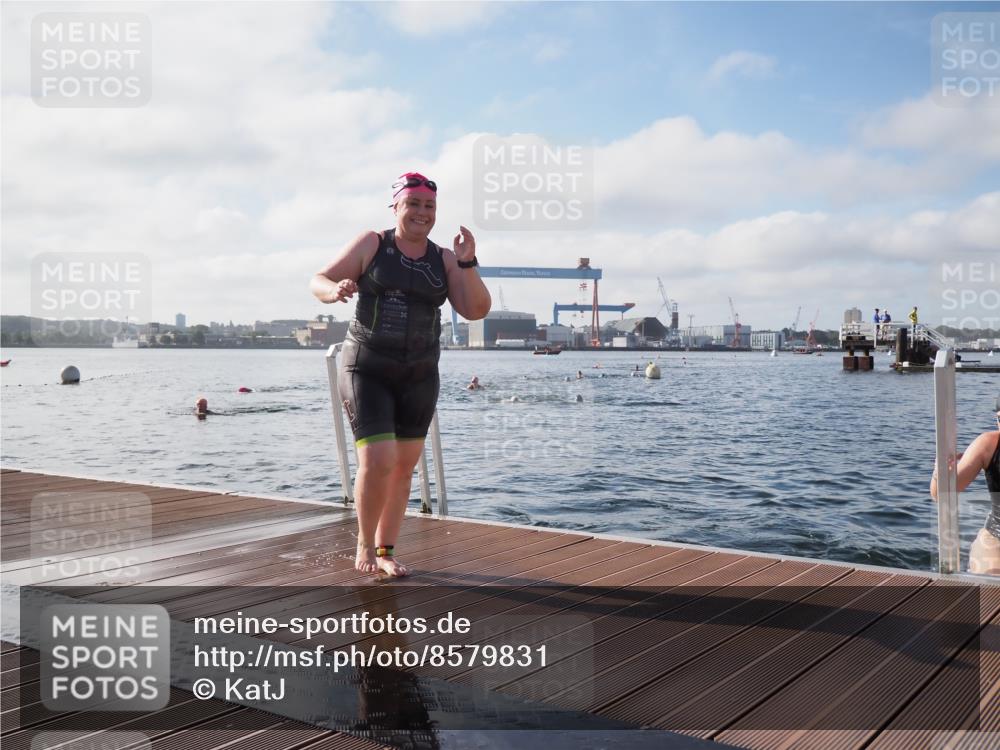 17.08.2025 - KN Förde Triathlon 2025 KatJ http://msf.ph/oto/8579831 17.08.2025 09:21:29 Schwimmen 194, 201, 230, 171, 194, 201, 230 meine-sportfotos.de