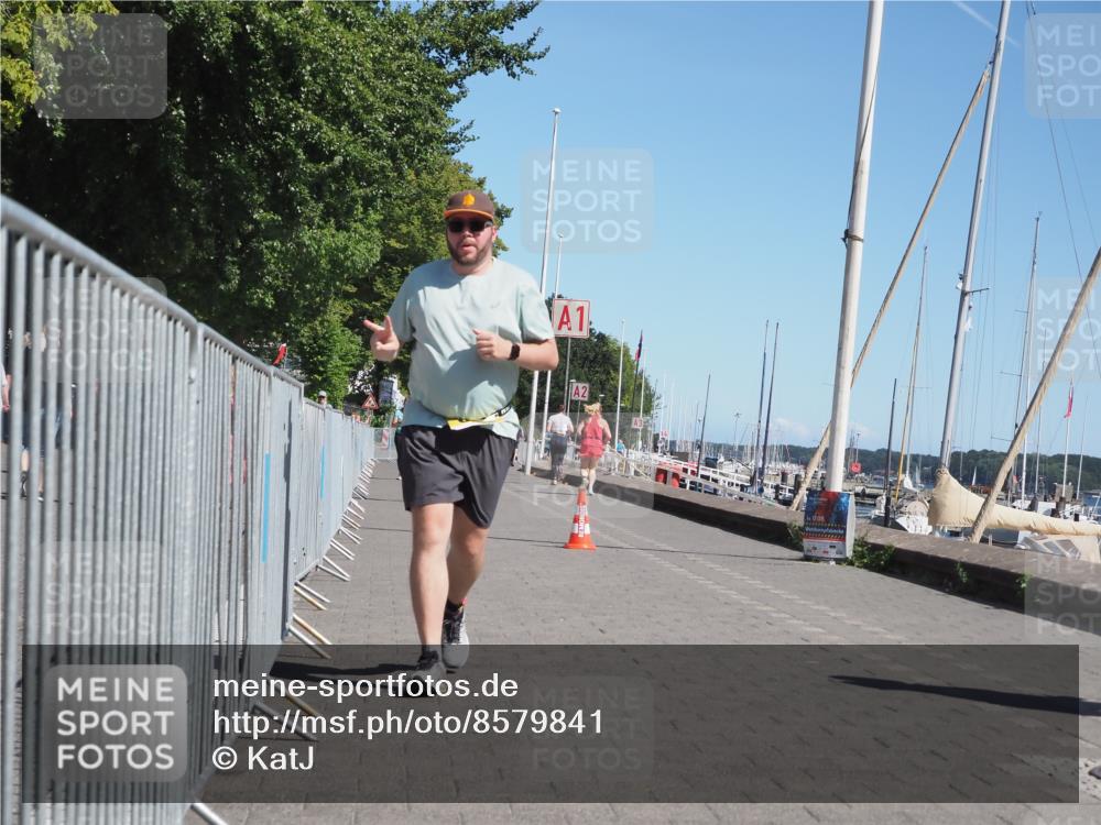 17.08.2025 - KN Förde Triathlon 2025 KatJ http://msf.ph/oto/8579841 17.08.2025 12:16:31 Laufen 356, 613 meine-sportfotos.de