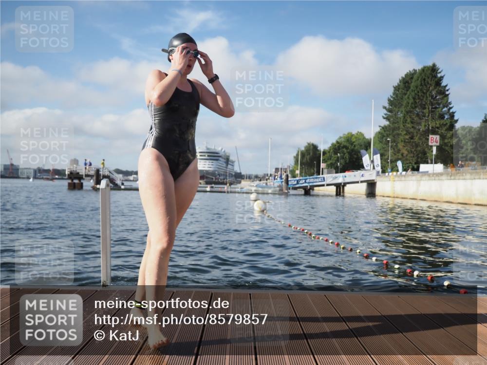 17.08.2025 - KN Förde Triathlon 2025 KatJ http://msf.ph/oto/8579857 17.08.2025 09:21:32 Schwimmen 194, 201, 230, 171, 194, 201, 230 meine-sportfotos.de