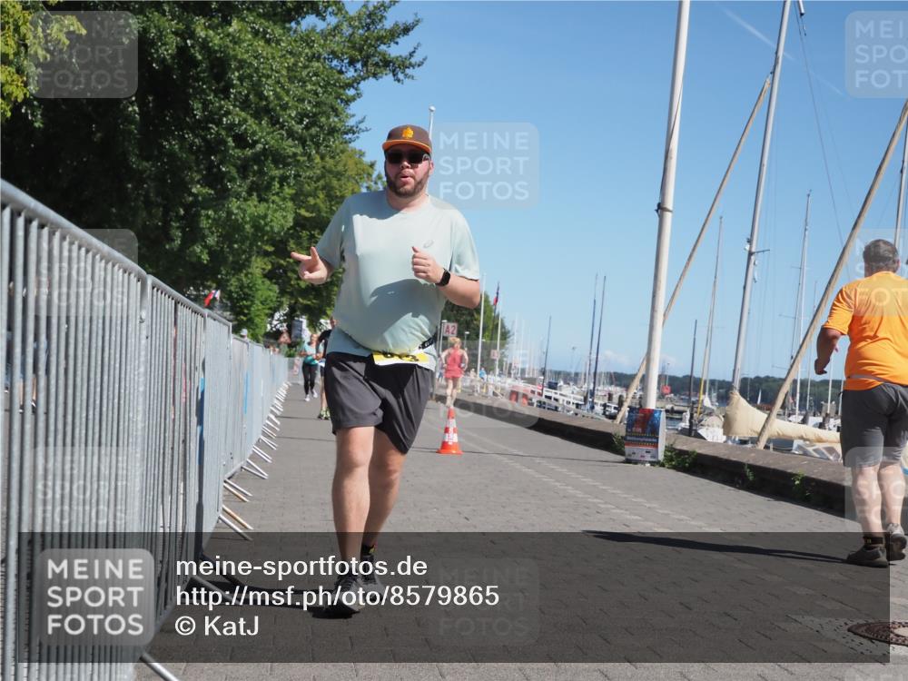 17.08.2025 - KN Förde Triathlon 2025 KatJ http://msf.ph/oto/8579865 17.08.2025 12:16:32 Laufen 356, 613 meine-sportfotos.de