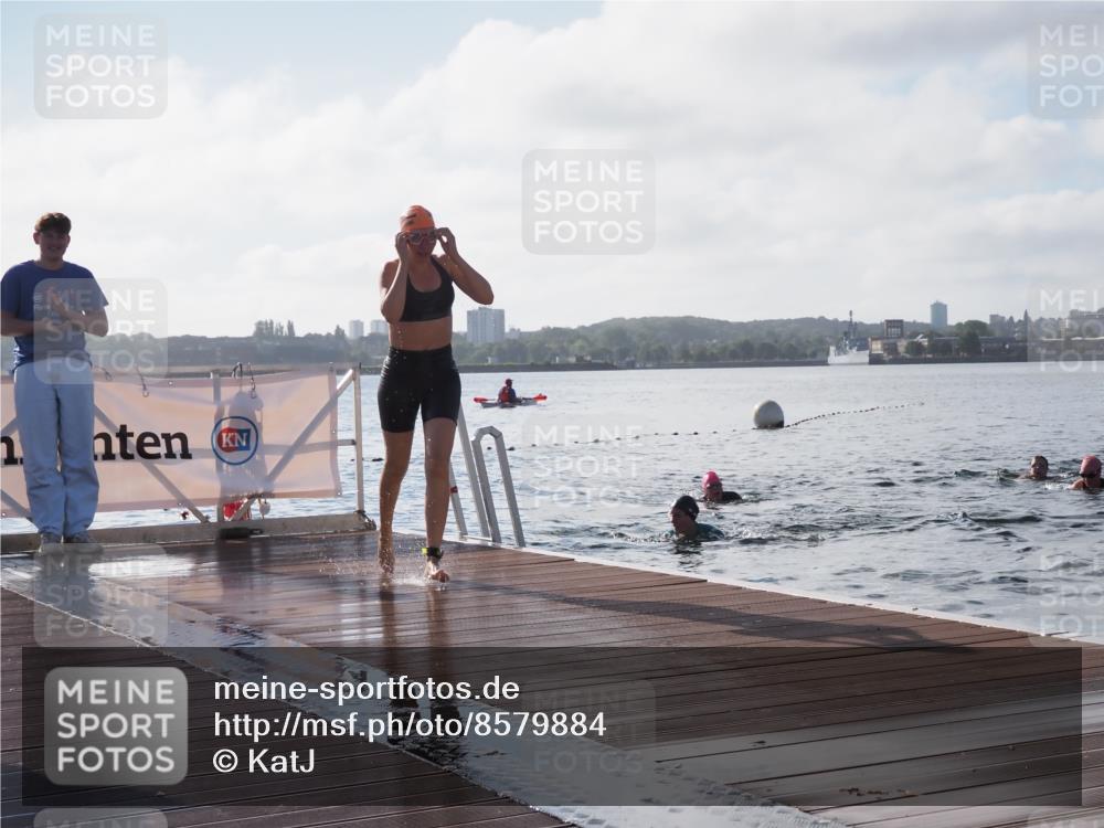 17.08.2025 - KN Förde Triathlon 2025 KatJ http://msf.ph/oto/8579884 17.08.2025 09:21:46 Schwimmen 212, 244, 244 meine-sportfotos.de