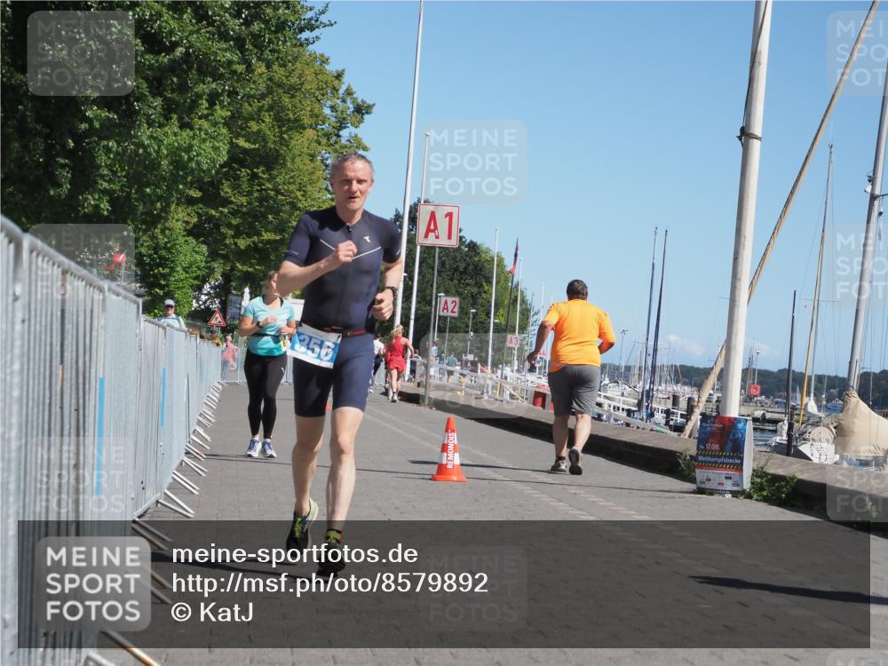 17.08.2025 - KN Förde Triathlon 2025 KatJ http://msf.ph/oto/8579892 17.08.2025 12:16:39 Laufen 356, 627 meine-sportfotos.de