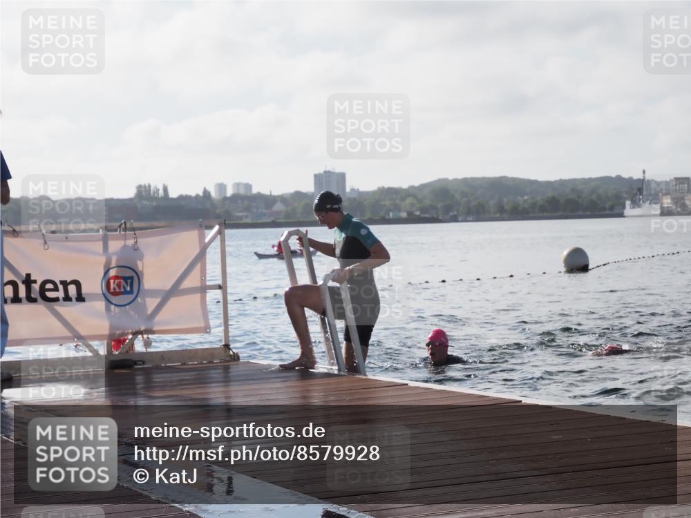 17.08.2025 - KN Förde Triathlon 2025 KatJ http://msf.ph/oto/8579928 17.08.2025 09:21:52 Schwimmen 212, 215, 242, 244, 212, 215, 244 meine-sportfotos.de