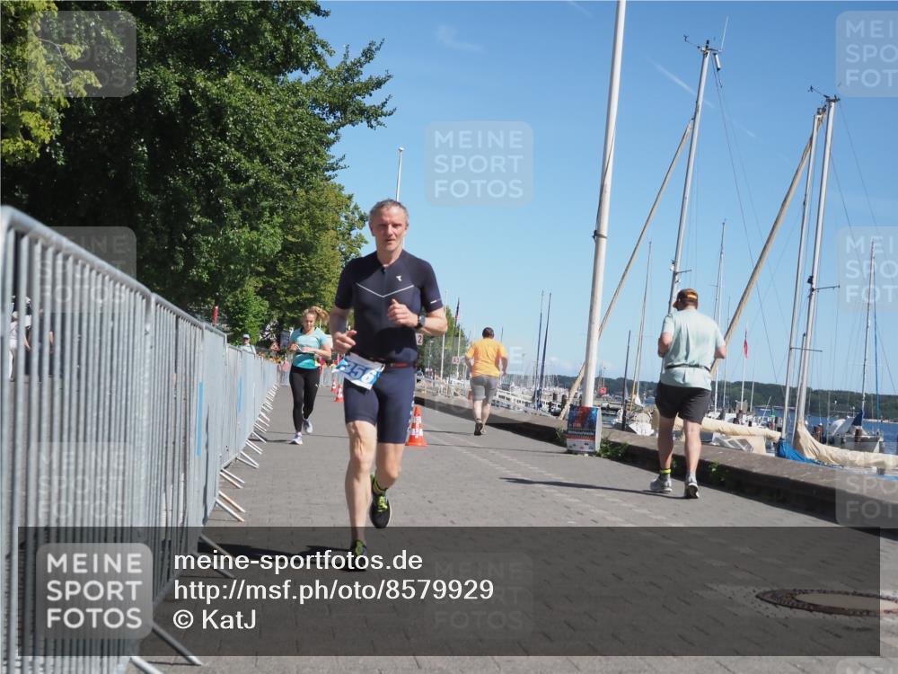 17.08.2025 - KN Förde Triathlon 2025 KatJ http://msf.ph/oto/8579929 17.08.2025 12:16:40 Laufen 356, 627 meine-sportfotos.de