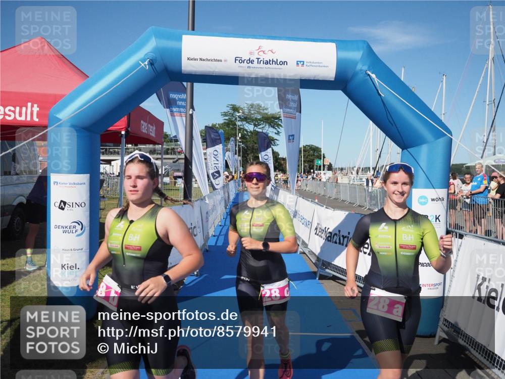 17.08.2025 - KN Förde Triathlon 2025 MichiJ http://msf.ph/oto/8579941 17.08.2025 16:20:53 Laufen 28 meine-sportfotos.de