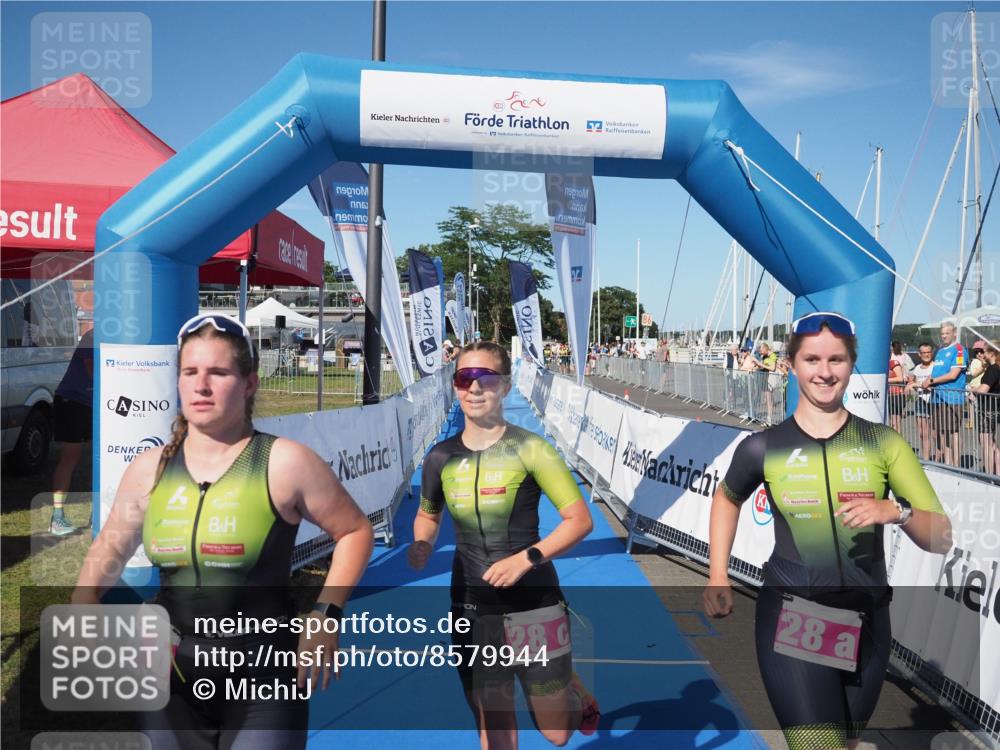 17.08.2025 - KN Förde Triathlon 2025 MichiJ http://msf.ph/oto/8579944 17.08.2025 16:20:53 Laufen 28 meine-sportfotos.de