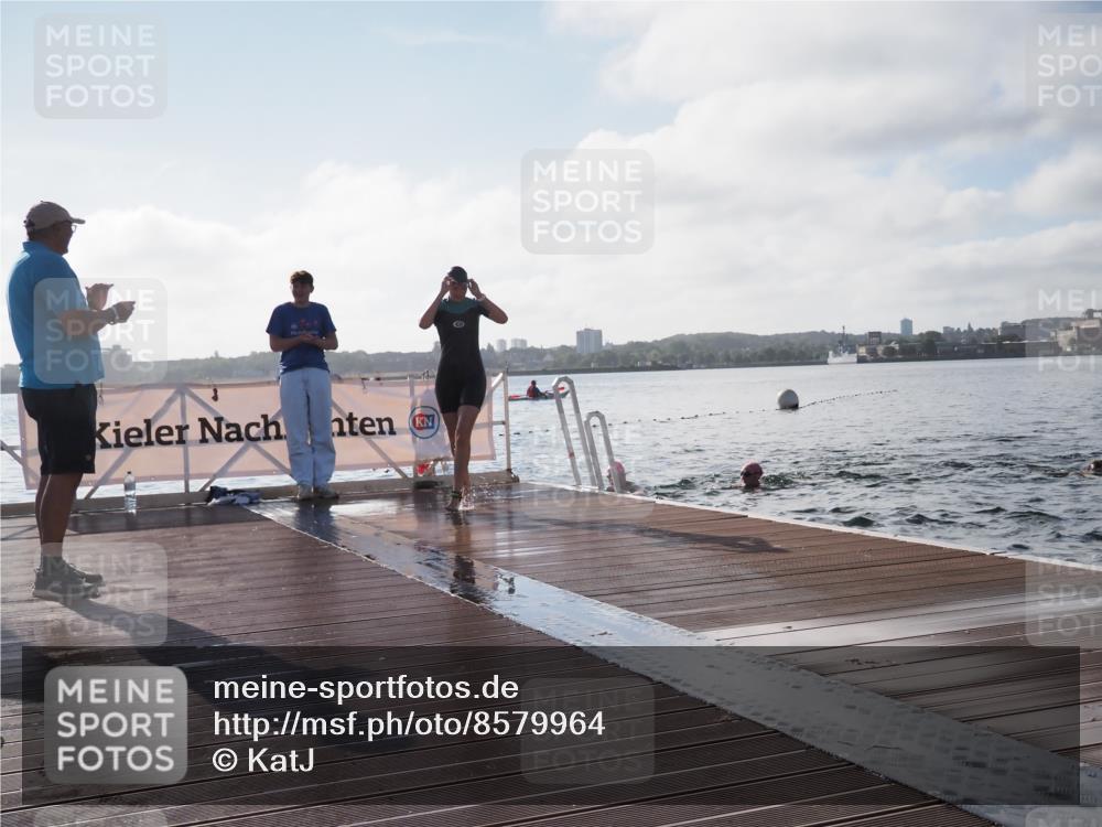 17.08.2025 - KN Förde Triathlon 2025 KatJ http://msf.ph/oto/8579964 17.08.2025 09:21:54 Schwimmen 210, 212, 215, 242, 244, 212, 215, 242, 244 meine-sportfotos.de
