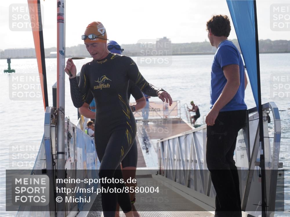 17.08.2025 - KN Förde Triathlon 2025 MichiJ http://msf.ph/oto/8580004 17.08.2025 09:17:59 Schwimmen 161, 167, 170, 180, 182, 175, 182, 189, 254 meine-sportfotos.de