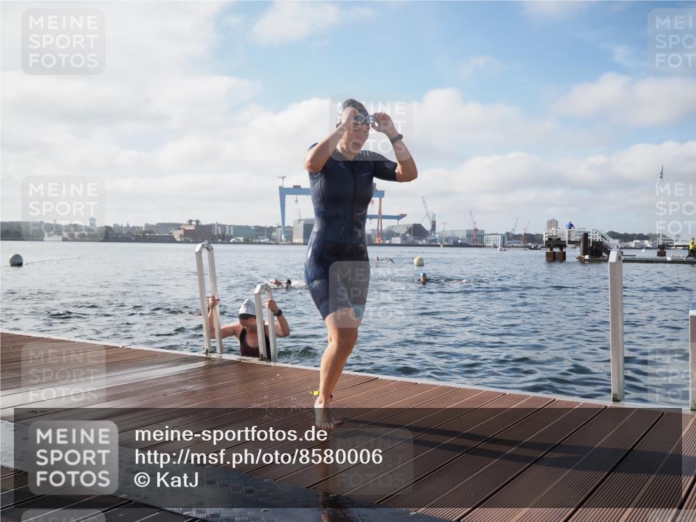 17.08.2025 - KN Förde Triathlon 2025 KatJ http://msf.ph/oto/8580006 17.08.2025 09:21:57 Schwimmen 210, 212, 215, 242, 210, 212, 215, 242, 244 meine-sportfotos.de