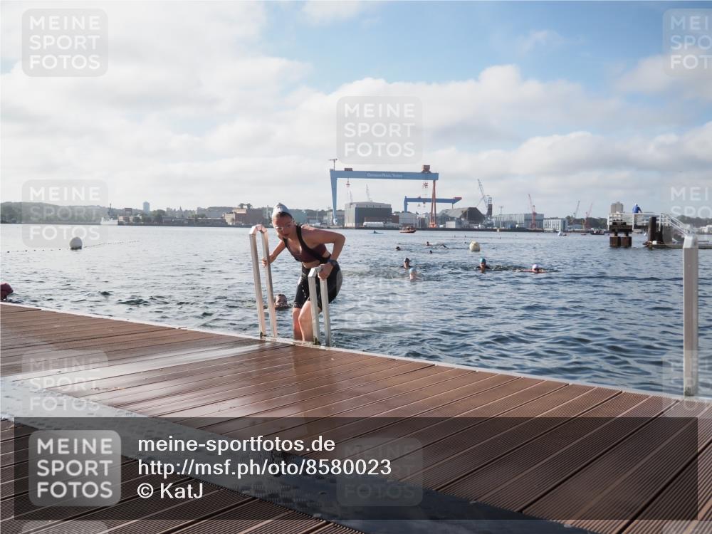 17.08.2025 - KN Förde Triathlon 2025 KatJ http://msf.ph/oto/8580023 17.08.2025 09:21:59 Schwimmen 210, 212, 213, 215, 224, 242, 210, 212, 215, 242, 244 meine-sportfotos.de