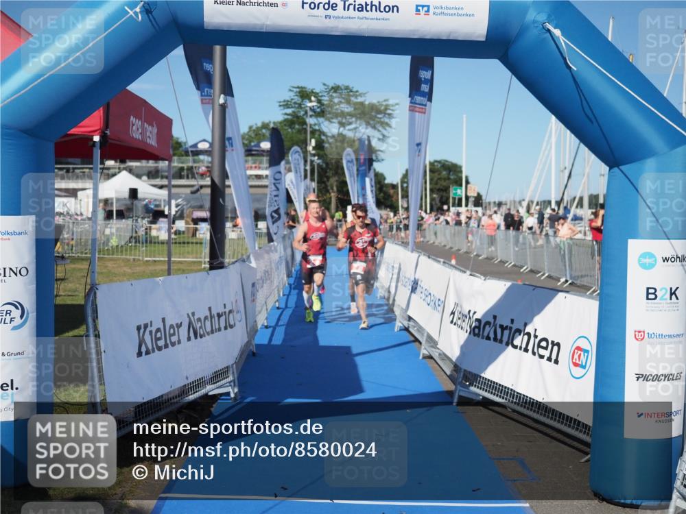 17.08.2025 - KN Förde Triathlon 2025 MichiJ http://msf.ph/oto/8580024 17.08.2025 16:21:26 Laufen 2 meine-sportfotos.de
