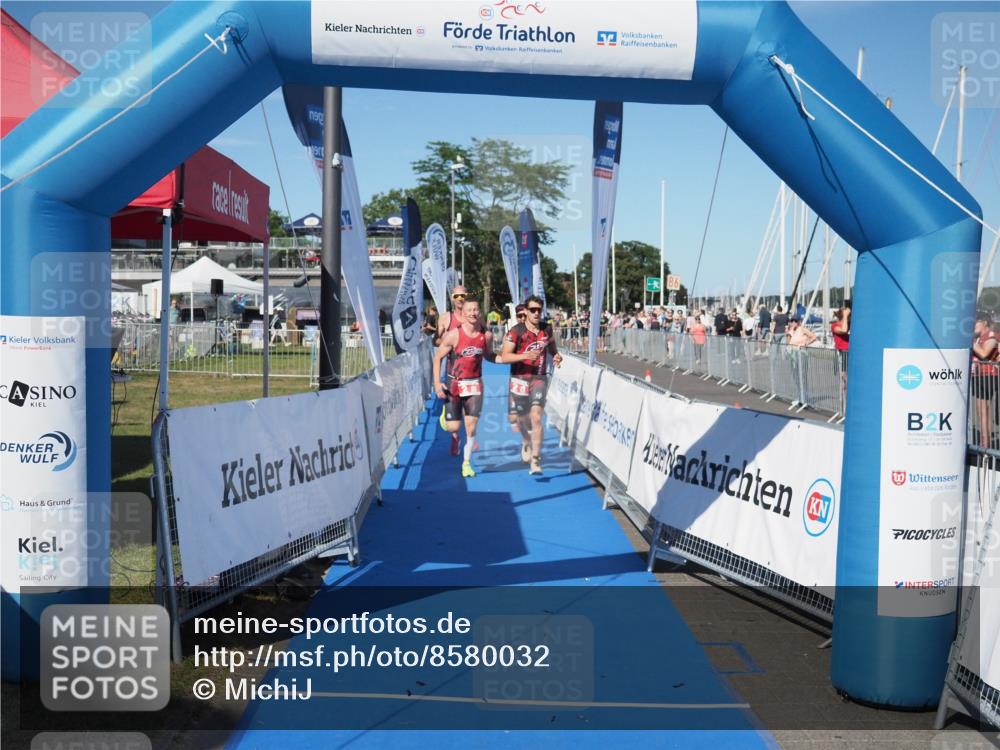 17.08.2025 - KN Förde Triathlon 2025 MichiJ http://msf.ph/oto/8580032 17.08.2025 16:21:26 Laufen 2 meine-sportfotos.de