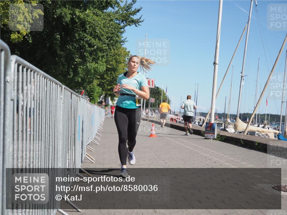 17.08.2025 - KN Förde Triathlon 2025 KatJ http://msf.ph/oto/8580036 17.08.2025 12:16:44 Laufen 627 meine-sportfotos.de