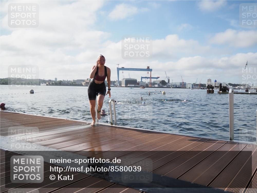17.08.2025 - KN Förde Triathlon 2025 KatJ http://msf.ph/oto/8580039 17.08.2025 09:22:00 Schwimmen 210, 212, 213, 215, 224, 242, 210, 212, 215, 242, 244 meine-sportfotos.de