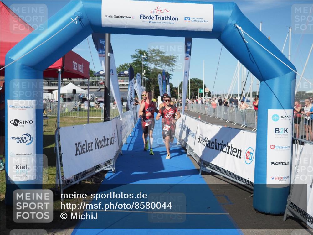 17.08.2025 - KN Förde Triathlon 2025 MichiJ http://msf.ph/oto/8580044 17.08.2025 16:21:27 Laufen 2 meine-sportfotos.de