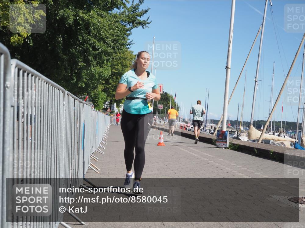 17.08.2025 - KN Förde Triathlon 2025 KatJ http://msf.ph/oto/8580045 17.08.2025 12:16:44 Laufen 627 meine-sportfotos.de