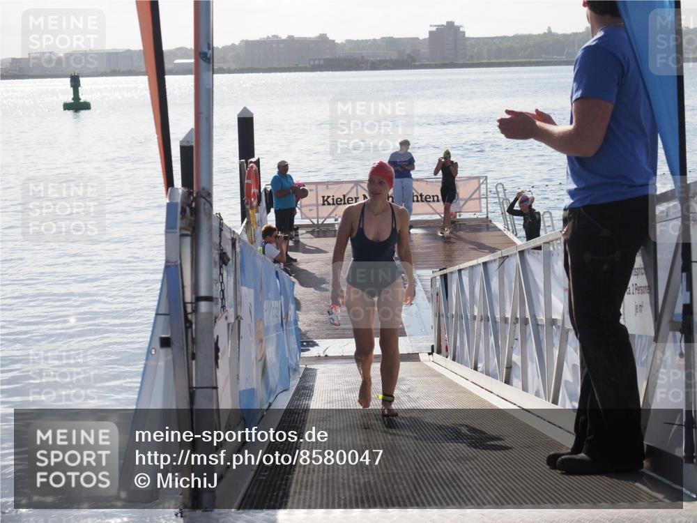 17.08.2025 - KN Förde Triathlon 2025 MichiJ http://msf.ph/oto/8580047 17.08.2025 09:18:02 Schwimmen 161, 167, 180, 182, 175, 182, 189, 254 meine-sportfotos.de