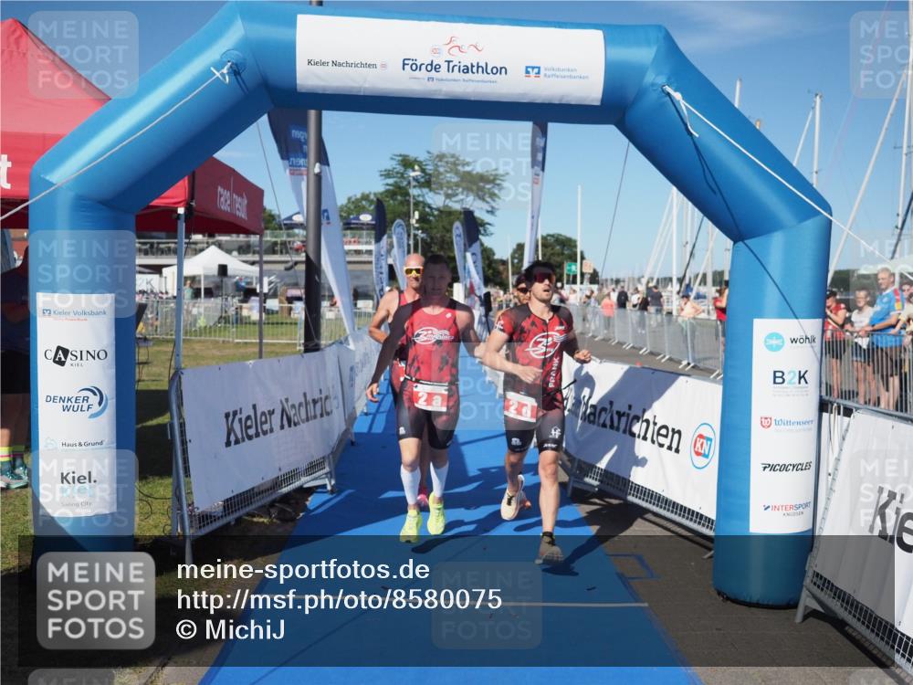 17.08.2025 - KN Förde Triathlon 2025 MichiJ http://msf.ph/oto/8580075 17.08.2025 16:21:28 Laufen 2 meine-sportfotos.de