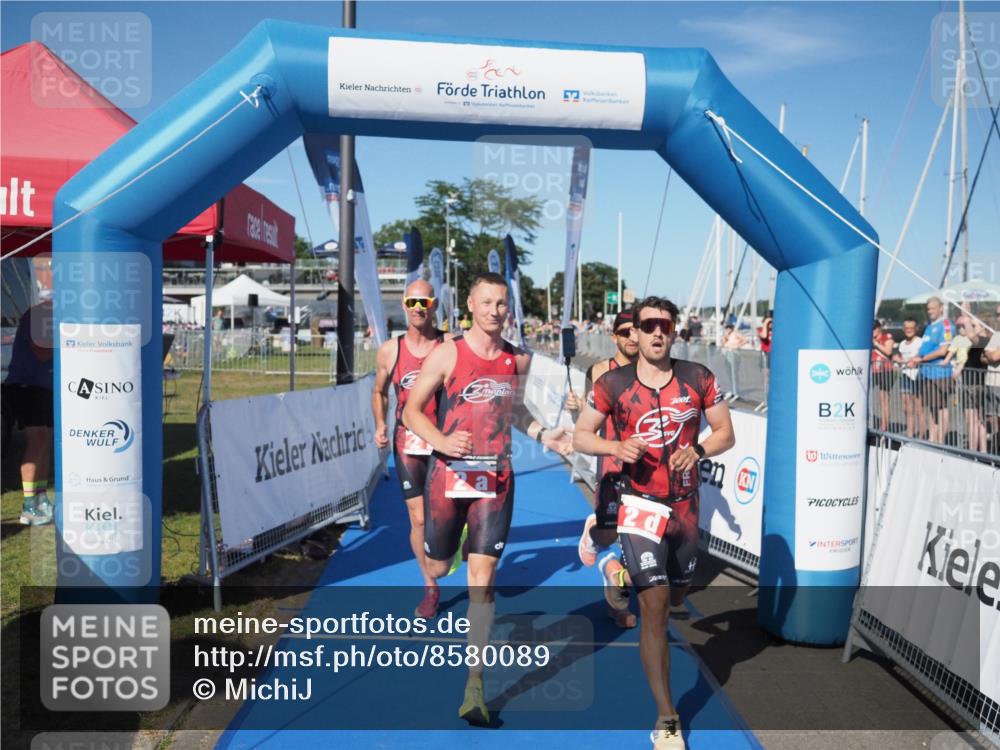 17.08.2025 - KN Förde Triathlon 2025 MichiJ http://msf.ph/oto/8580089 17.08.2025 16:21:28 Laufen 2 meine-sportfotos.de