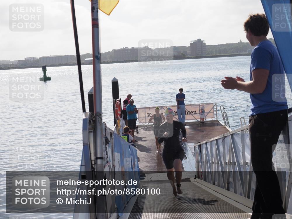 17.08.2025 - KN Förde Triathlon 2025 MichiJ http://msf.ph/oto/8580100 17.08.2025 09:18:06 Schwimmen 161, 175, 180, 182, 175, 189, 254 meine-sportfotos.de
