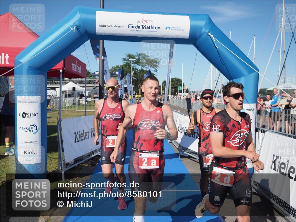 17.08.2025 - KN Förde Triathlon 2025 MichiJ http://msf.ph/oto/8580101 17.08.2025 16:21:29 Laufen 2 meine-sportfotos.de