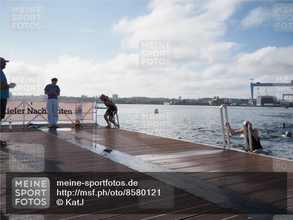 17.08.2025 - KN Förde Triathlon 2025 KatJ http://msf.ph/oto/8580121 17.08.2025 09:22:07 Schwimmen 210, 213, 224, 242, 210, 212, 213, 215, 224, 242 meine-sportfotos.de