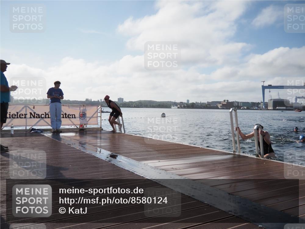 17.08.2025 - KN Förde Triathlon 2025 KatJ http://msf.ph/oto/8580124 17.08.2025 09:22:07 Schwimmen 210, 213, 224, 242, 210, 212, 213, 215, 224, 242 meine-sportfotos.de