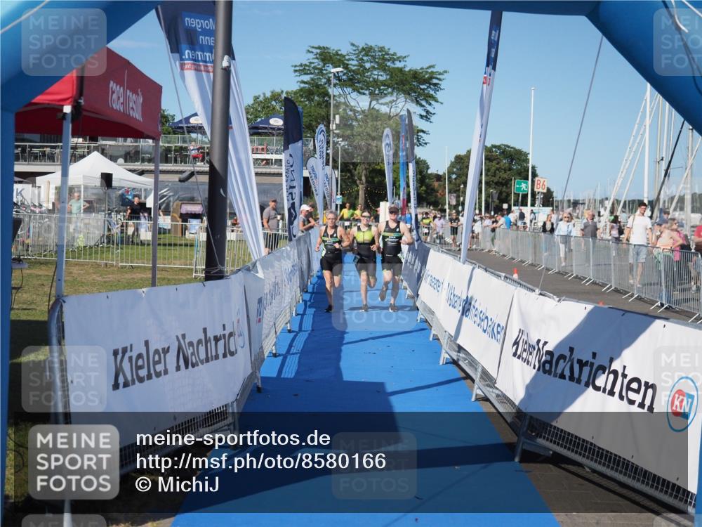 17.08.2025 - KN Förde Triathlon 2025 MichiJ http://msf.ph/oto/8580166 17.08.2025 16:22:06 Laufen 34 meine-sportfotos.de