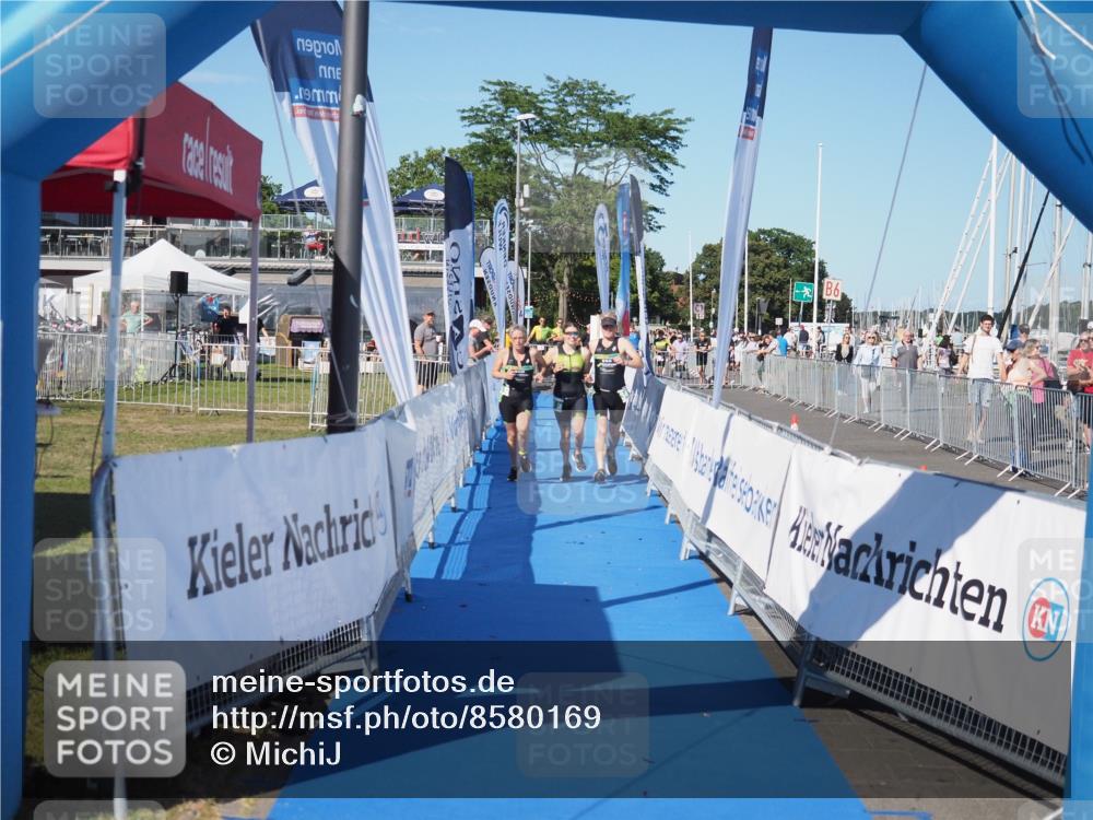 17.08.2025 - KN Förde Triathlon 2025 MichiJ http://msf.ph/oto/8580169 17.08.2025 16:22:06 Laufen 34 meine-sportfotos.de