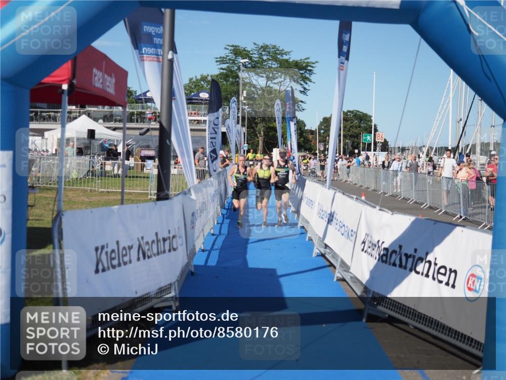 17.08.2025 - KN Förde Triathlon 2025 MichiJ http://msf.ph/oto/8580176 17.08.2025 16:22:06 Laufen 34 meine-sportfotos.de