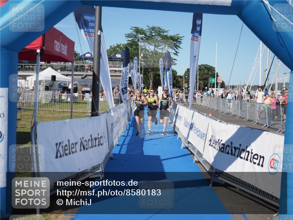 17.08.2025 - KN Förde Triathlon 2025 MichiJ http://msf.ph/oto/8580183 17.08.2025 16:22:06 Laufen 34 meine-sportfotos.de