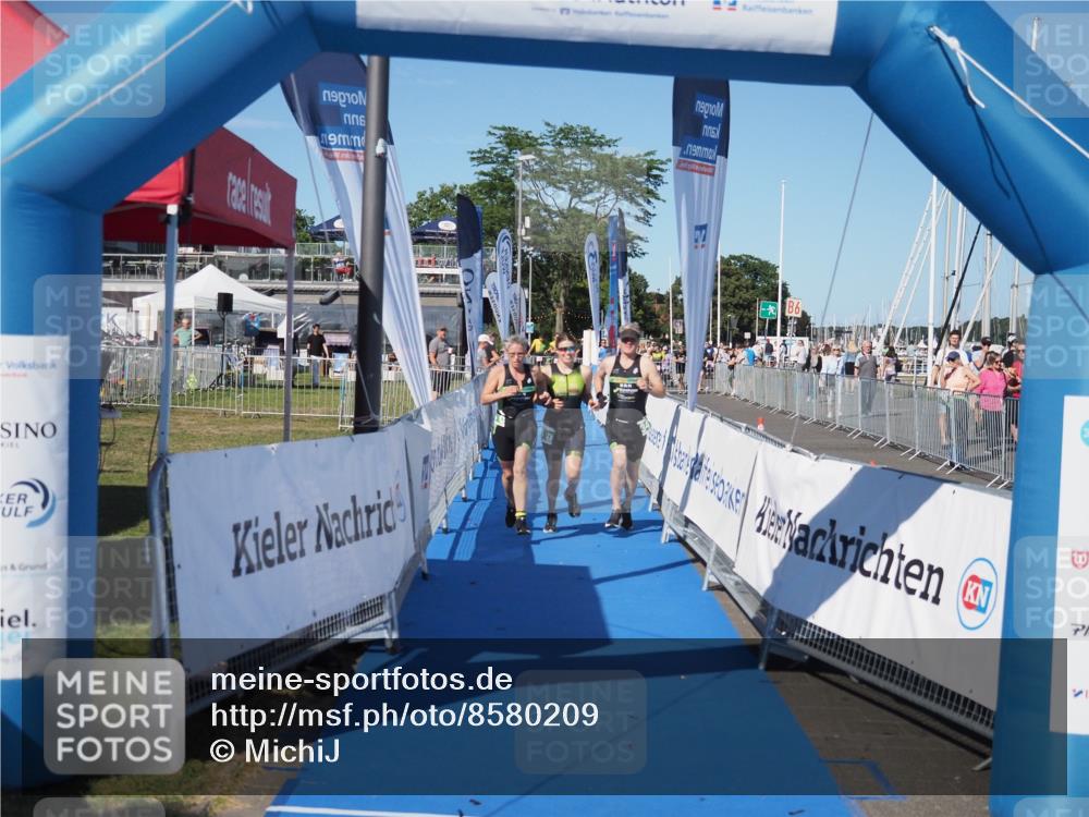 17.08.2025 - KN Förde Triathlon 2025 MichiJ http://msf.ph/oto/8580209 17.08.2025 16:22:07 Laufen 34 meine-sportfotos.de